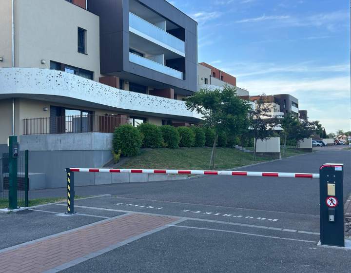 Une pose de barrières rapide et fiable